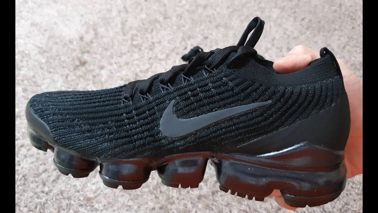 triple black vapormax flyknit 3