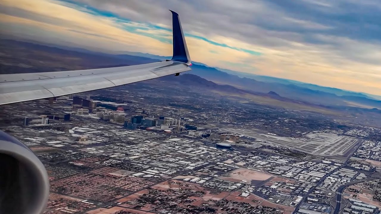 GO AROUND IN VEGAS! AWESOME PASSENGER VIEW OF A GO AROUND! DELTA 737-900ER ABORTS LANDING! ✈️ + ATC