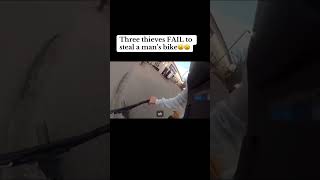 Man ESCAPES from having his bike stolen😩 #trending #viralvideo #shorts #short #video #fyp #reels
