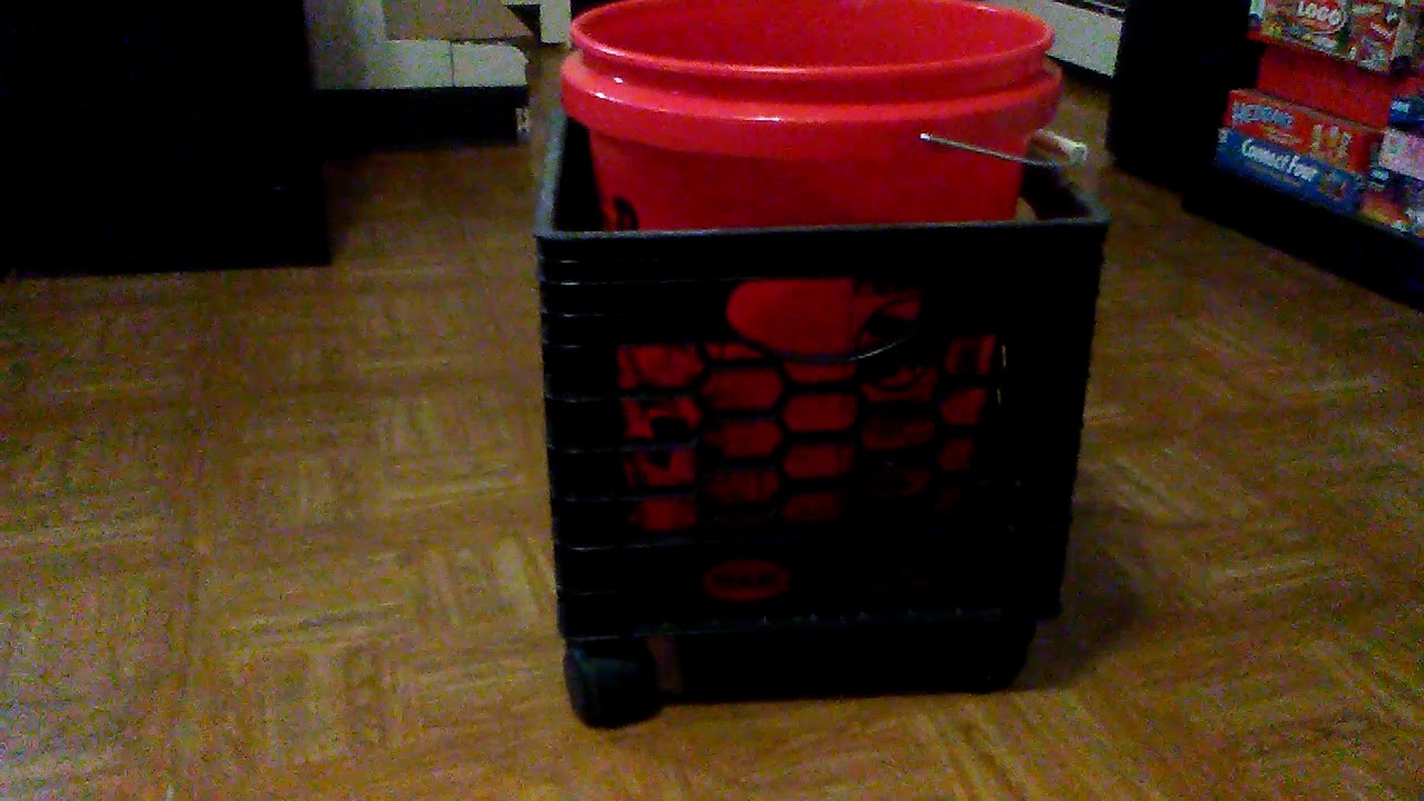 How to Make a 5 Gallon Bucket Dolly 
