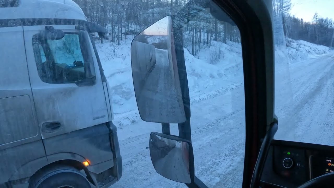 Газ в палас резина в клочья, штурмуем. Подъем от р.ЯКУТ, встал вторым рядом.VOLVO FH 540