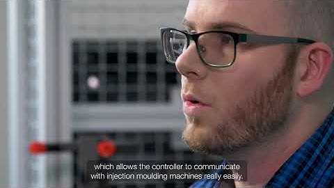 Epson ultra compact robotic solution for injection moulding