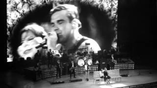 Robbie Williams - Something Stupid @ Waldbühne Berlin