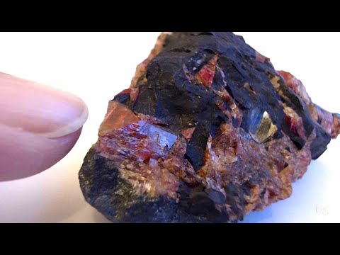 Rhodonite and Mn-Oxide from Harstigen Mine, Pajsberg near Filipstad, Sweden