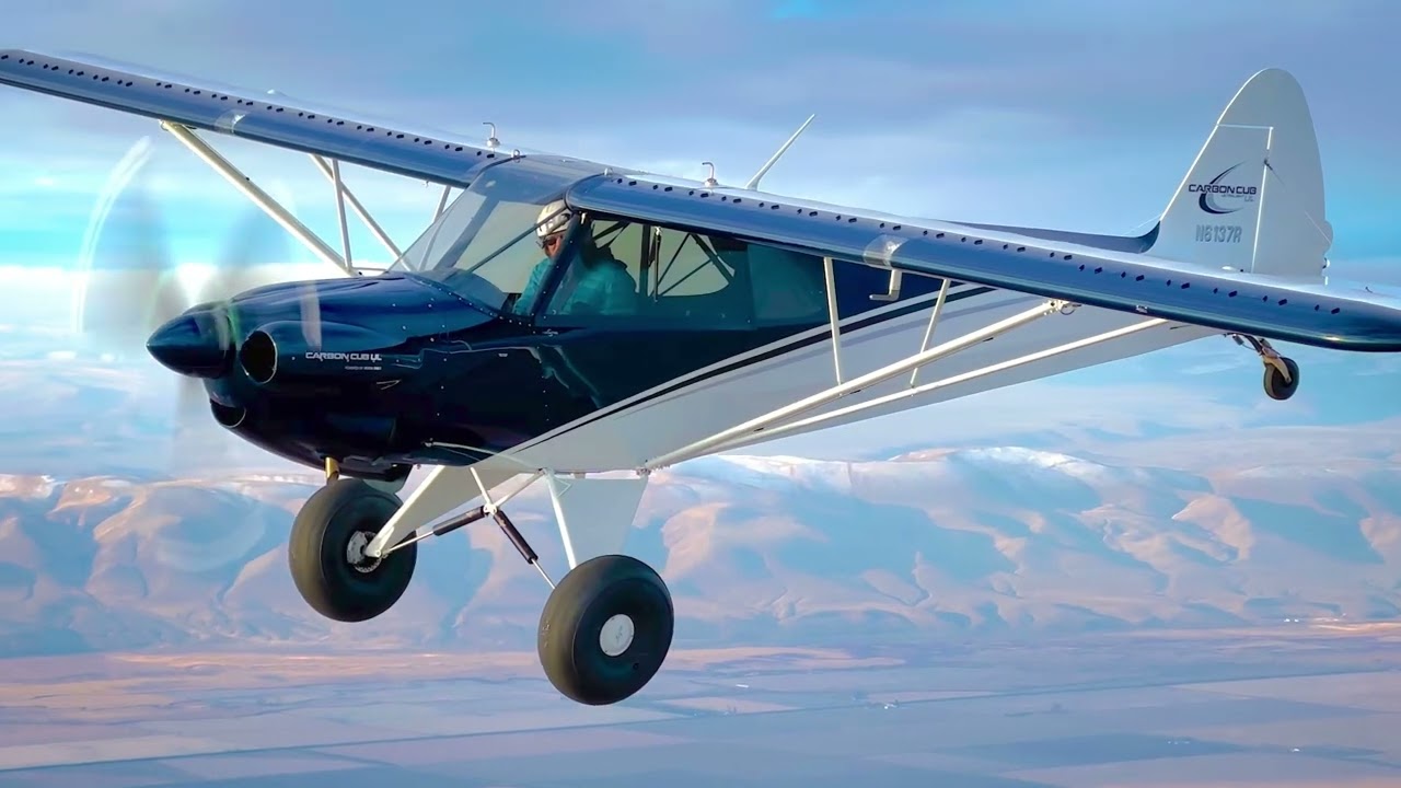 Carbon Cub UL powered by Rotax 916 iS