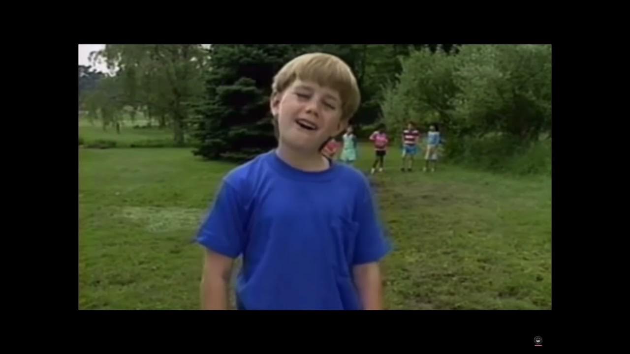 Пусика доллс хаш хаш. Мем wait what. Riff raff tip toe 3. Wait a minute мем. Willow smith wait a minute.