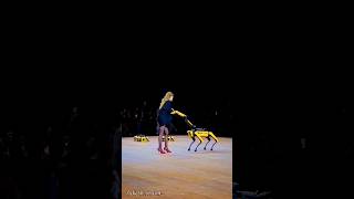 Next Level Roboting 🐕 #shortvideo #robot #dog #fashion #paris @rakeshoraon_@CrazyXYZ @SidTalk