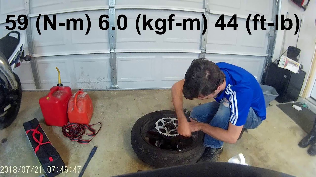 Specs 2010 Kawasaki Er6n Chain And Sprocket Change Youtube