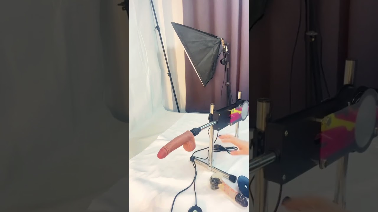 525b 01 Sex machines dildos