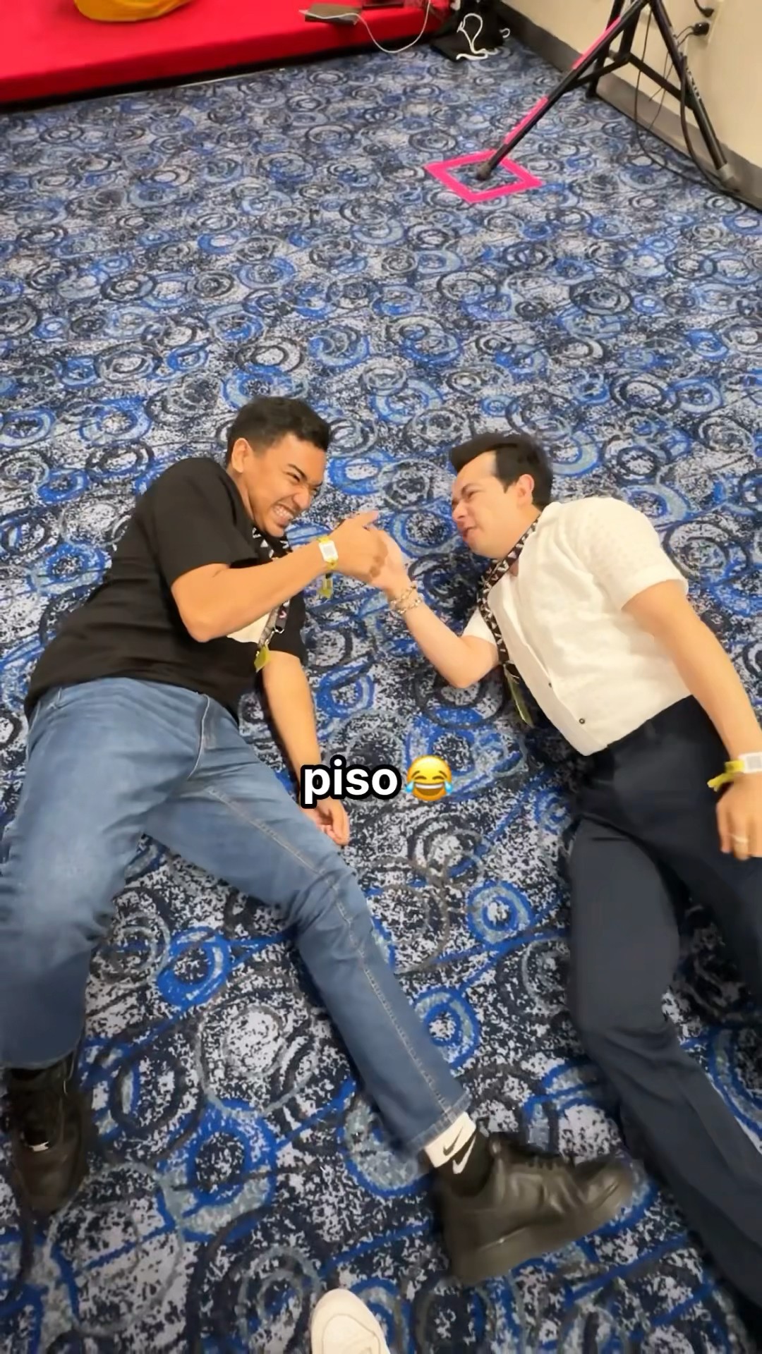 Batalla con @alfredolarin de Dedos ?