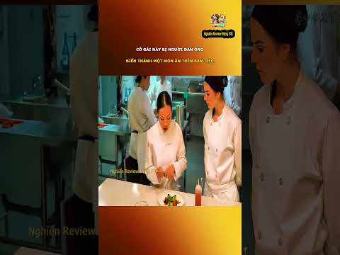 Cô gái này bị người đàn ông biến thành một món ăn trên bàn tiệc.