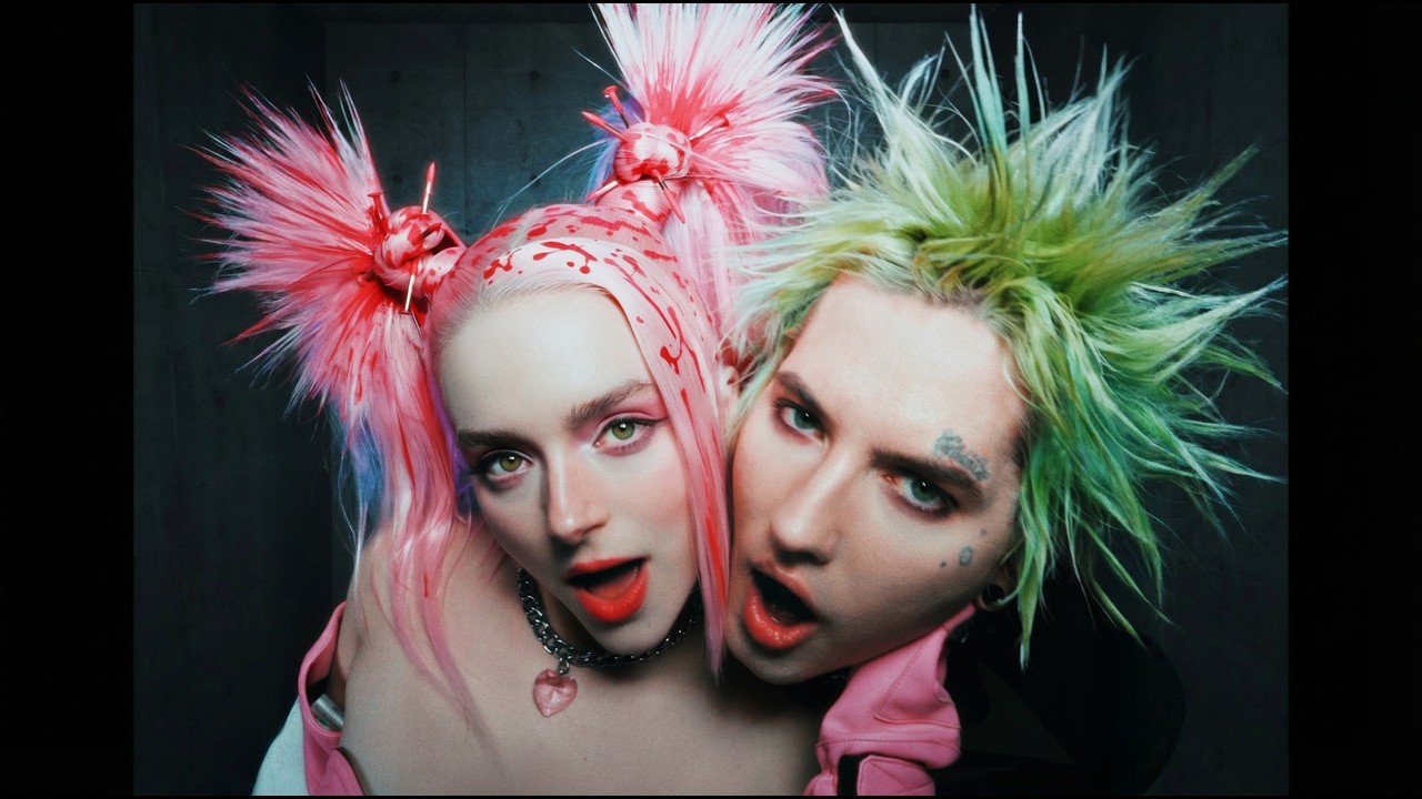 Guarda Halo Boy, BUBBLE - OWW. (Official Video) su YouTube Guarda Halo Boy, BUBBLE - OWW. (Official Video) su YouTube