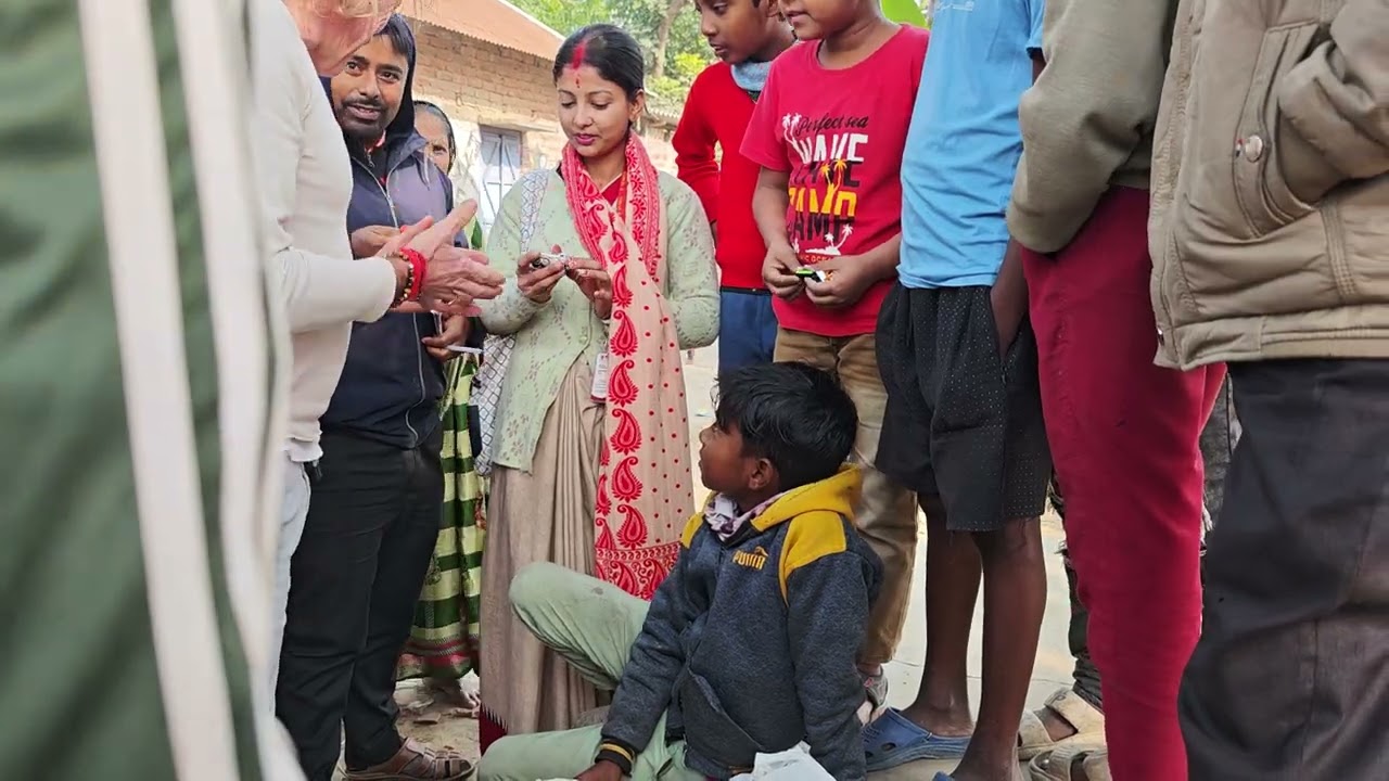 Distribution of toys for the kids village life real life of India 🇮🇳 Nayabazar 