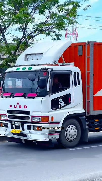 Truk fuso box full modifikasi#truck #fuso #trukmodifikasi #viral #shorts #fyp #trending #viralvideo