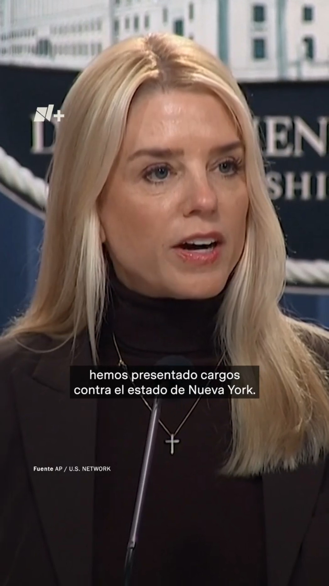 Gobierno de Trump demanda al estado de Nueva York por proteger a migrantes - N+ #Shorts