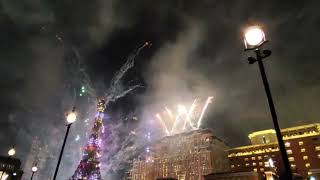 2025 Parisian Countdown 🎆 | Watch the Madness Unfold | Like & Subscribe for More!  #countdown