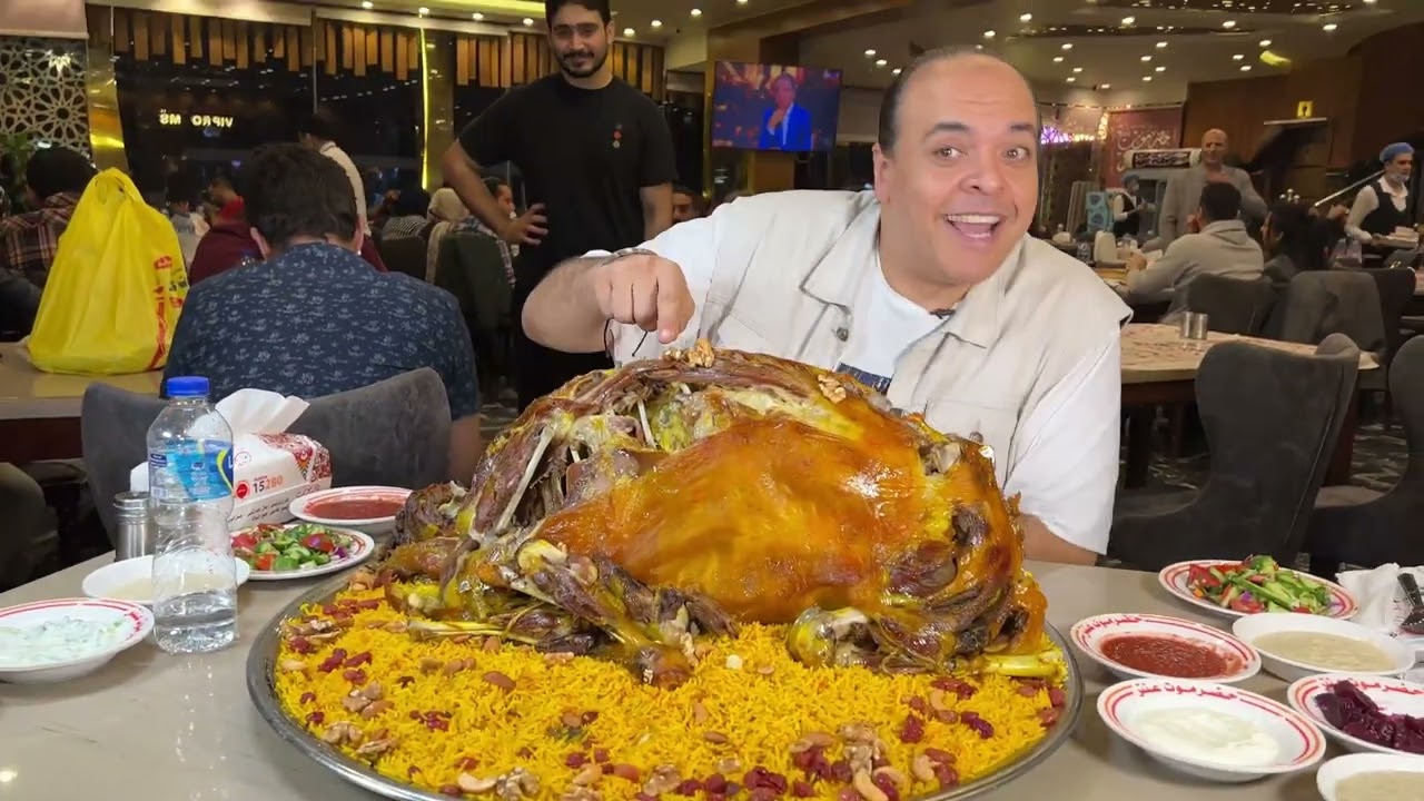 من داخل أكبر مطبخ 😲 لأفران المندي يتم استخراج مناجم مجوهرات 😂😂 حضرموت عنتر