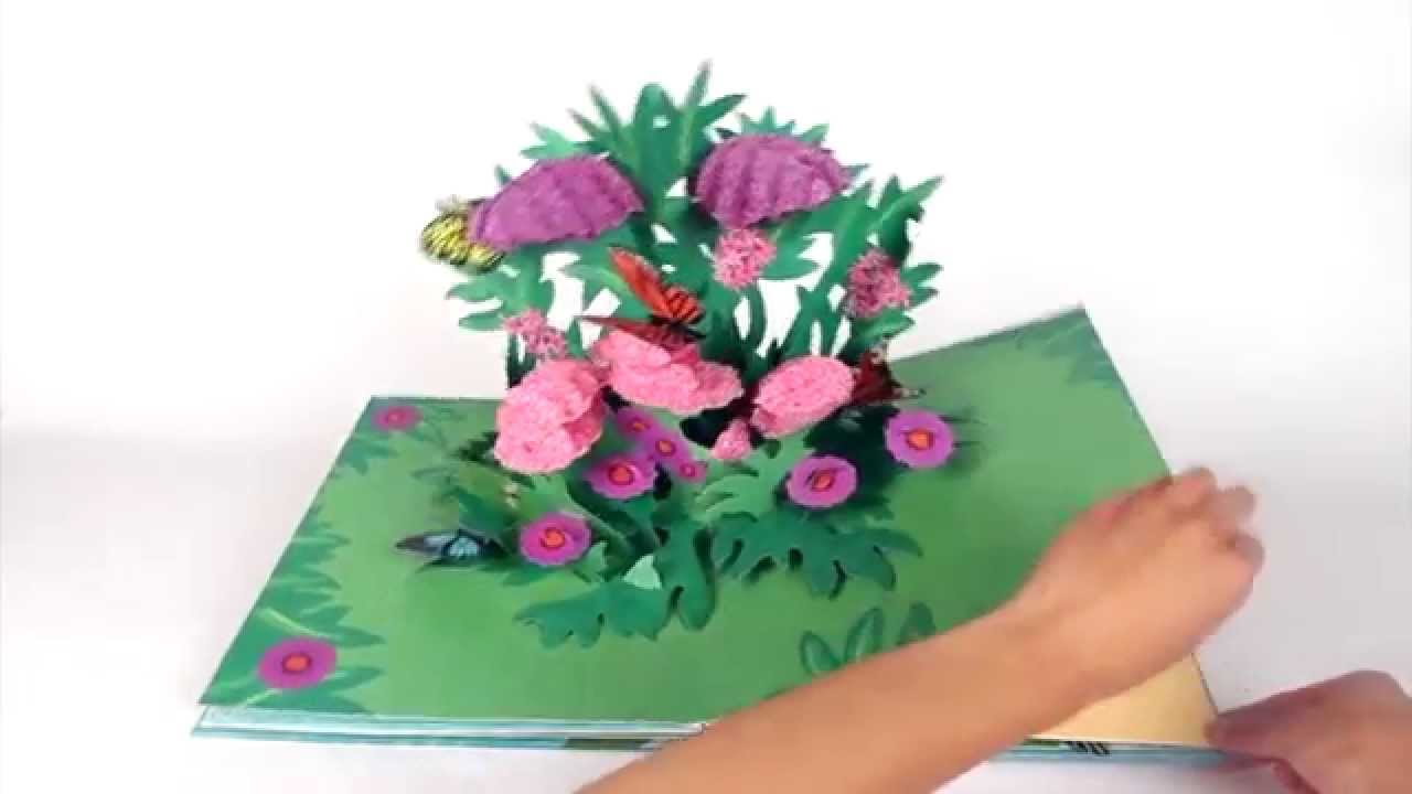 Paper Blossoms Butterflies  Birds A Book of Beautiful Bouquets for the Table