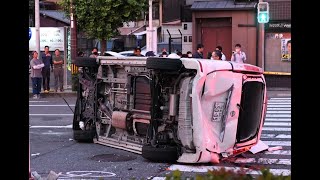 パトカー追跡中のワゴン車とタクシーが衝突、４人けが　京都