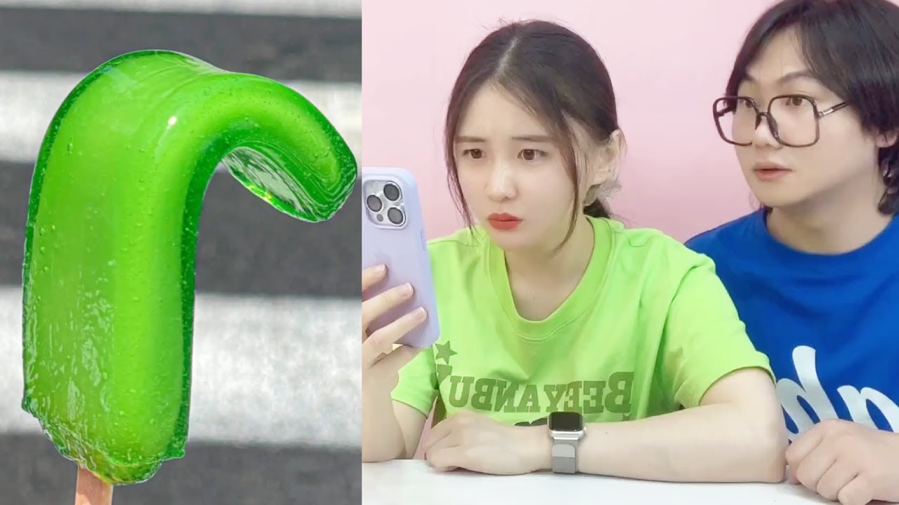 Have you ever eaten a super long ”green tongue”? Exchange it for a giant ice cream!