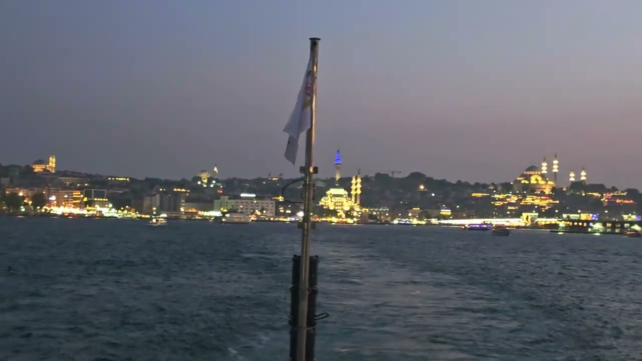 Tarihi Yarım Adanın Vapurdan Görünüşü 