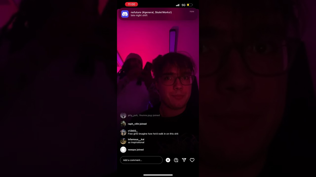 Producer Ok cooking up beat for osamason on live !! 11/20/23