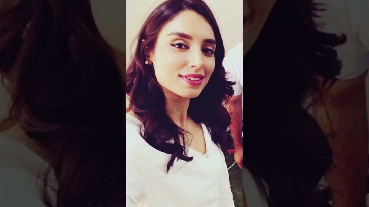 Zainab Abbas | happy | family | sports anchor | beautiful 