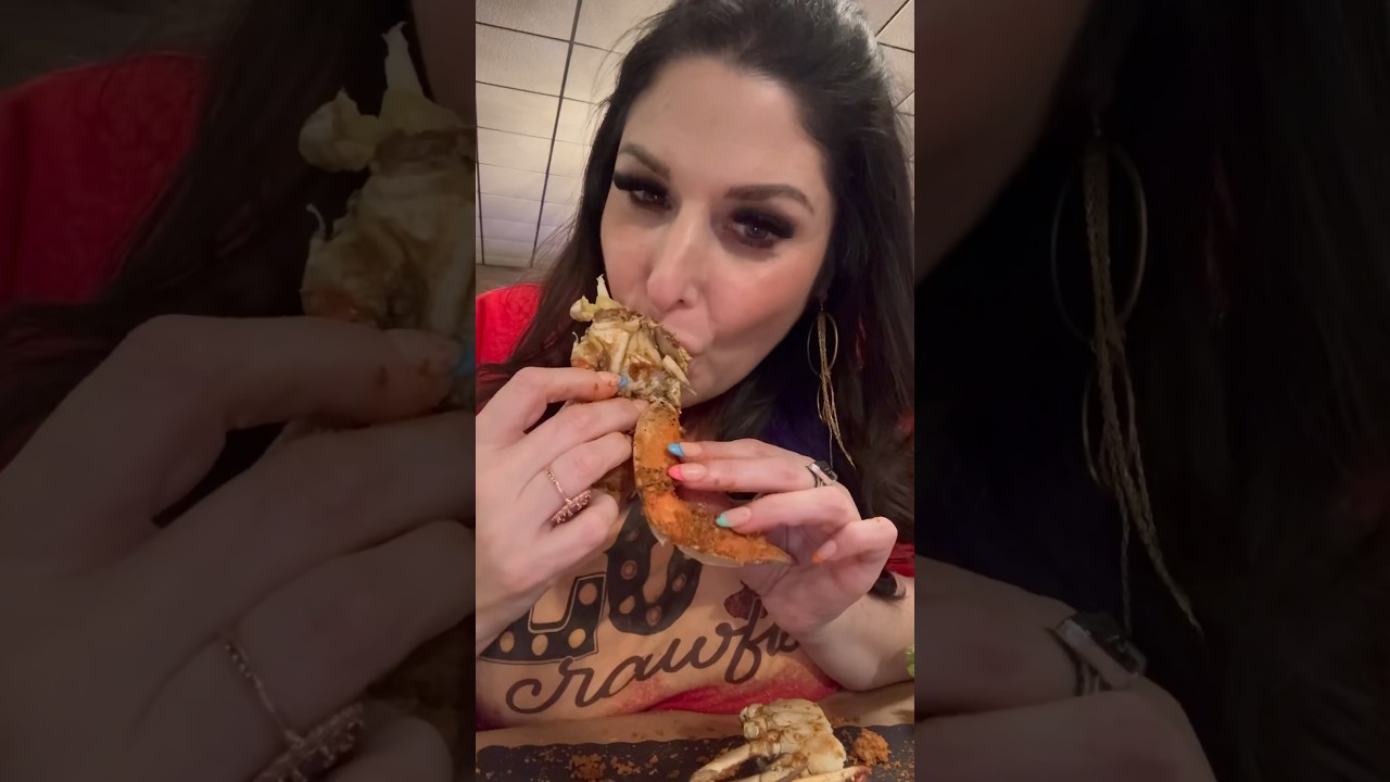 🦀HOW TO EAT A MARYLAND BLUE CRAB 