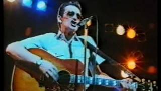 Miniatura del video "Graham Bonnet 'Its All Over Now Baby Blue'"
