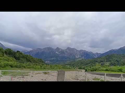 Tesa I Puos Cloudy Conditions Alpago Veneto Italy 14 09 24 Alpago Veneto Cloudy Stream