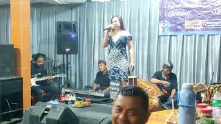 eka sanjaya selendang biru
