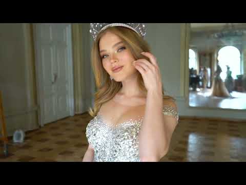 Официальная фотосессия Мисс Россия 2022 Анны Линниковой в короне