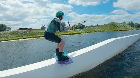 Wakeboard Regular Heelside Backside Boardslide