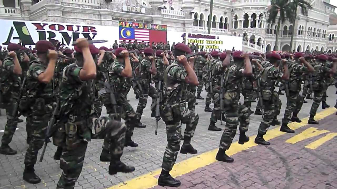 Perbarisan Tentera Darat Malaysia (TDM) 2011 (2) - YouTube