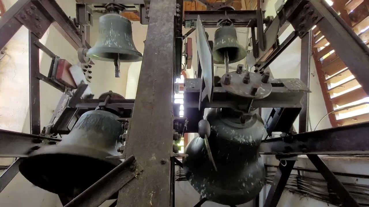 Pribiš (SK)-Nedeľné slávnostné vyzváňanie/4 zvony/PLÉNUM