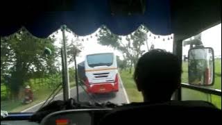 Aksi Bus Sugeng Rahayu (SG) W 7725 UY