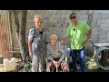 😀OTI (81) y TIN (90) se quedaron en ROSAS. Este pueblo encantador de Las Flores tiene 50 habitantes.