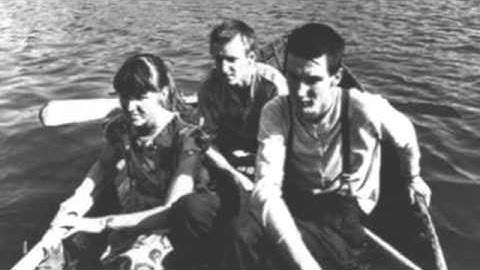 the gist - fretting away