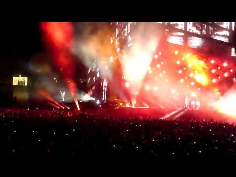 Muse - Hysteria Live from Wembley September 10, 2010
