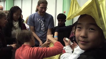 Math Encounters - The Geometry of Origami -- Erik Demaine (Workshop Excerpt)