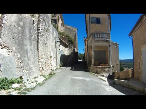 Village route in the Luberon