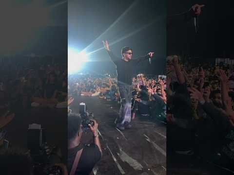 SIRRA GURU RANDHAWA Live Performance Gururandhawa Sirra Song Newsong