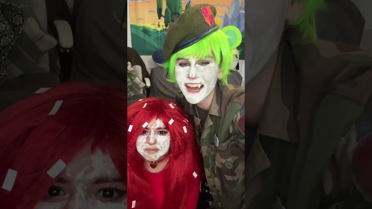 Nous sommes des cosplayers très sérieux 😃👍