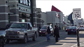 'It's crazy out here': Wilkes-Barre shoppers embrace chaos in search of last-minute Christmas gifts