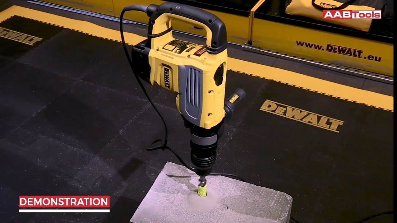 DEWALT D25810 SDS MAX Chipping Hammer - YouTube