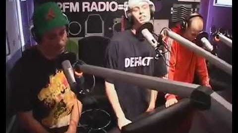 DeFact - Dit is wat we Doen Feat. Ralpha & Bushmeister.J (Live @ Radio 538)