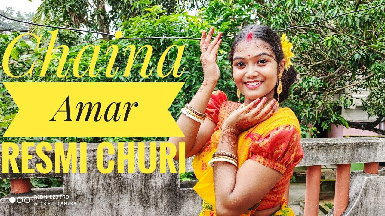Chaina Amar Resmi Churi || Asha Bhosle || Dance cover by Esha Chaina Amar Resmi Churi || Asha Bhosle || Dance cover by Esha