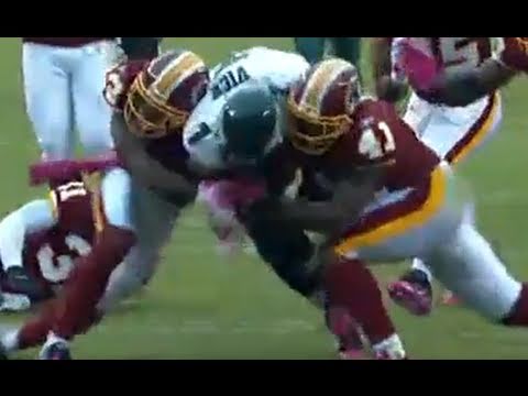 Viral Video Vault - Michael Vick HURT RIBS and Chest Injury Redskins vs. Eagles 2010