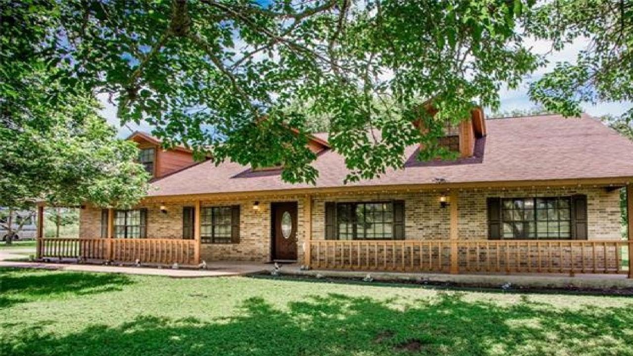 453 Grapevine TRL, Lockhart, TX Presented by Alexander Home Team Keller Williams Realty. YouTube