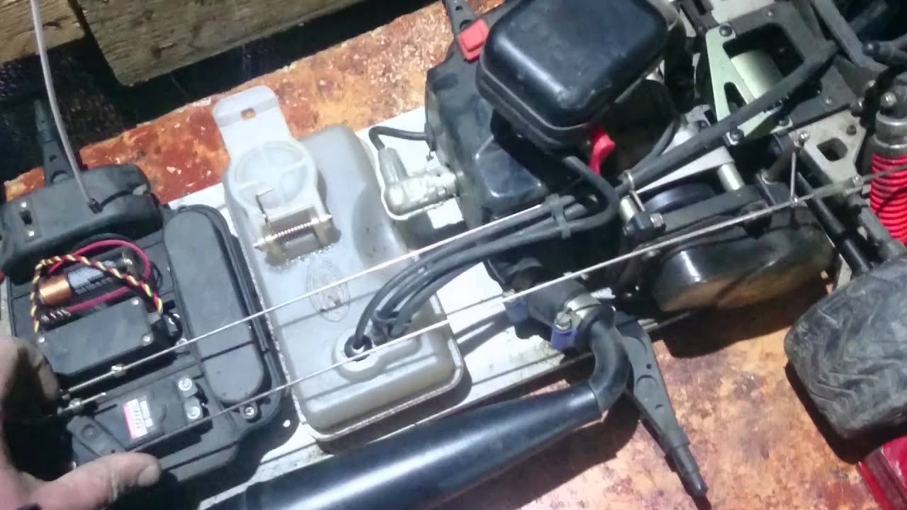 ferrari radiocomandata a scoppio